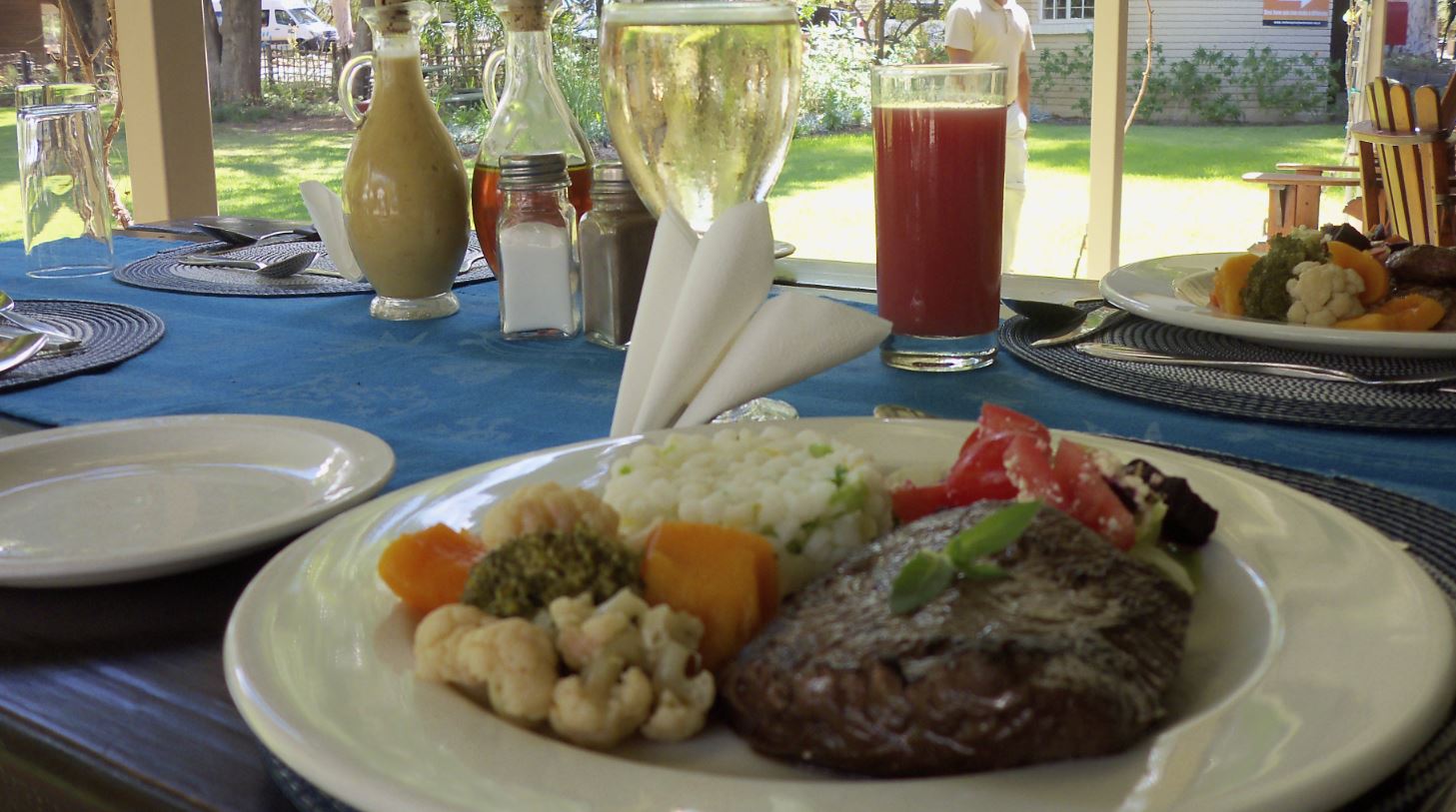 Safari Restaurant Safari Ostrich